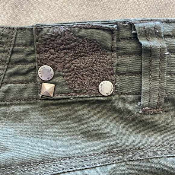 Urban Life - Khaki Knee Length Shorts - Picture 4 of 11